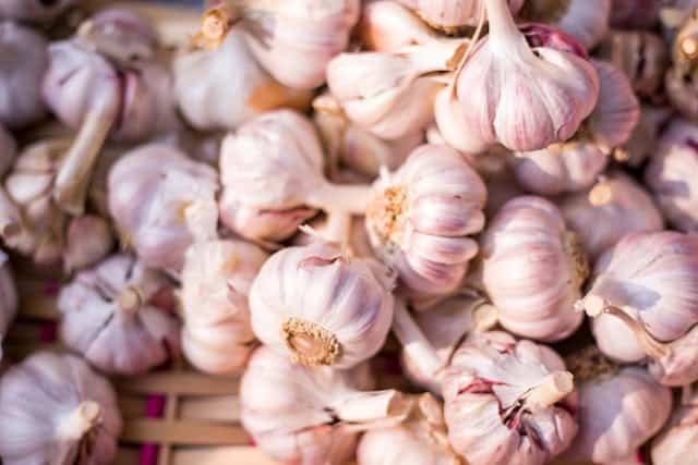 Bulbs of garlic in a basket.